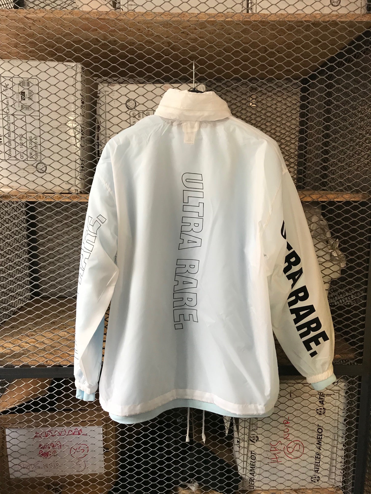 Ultra rare - Windbreaker