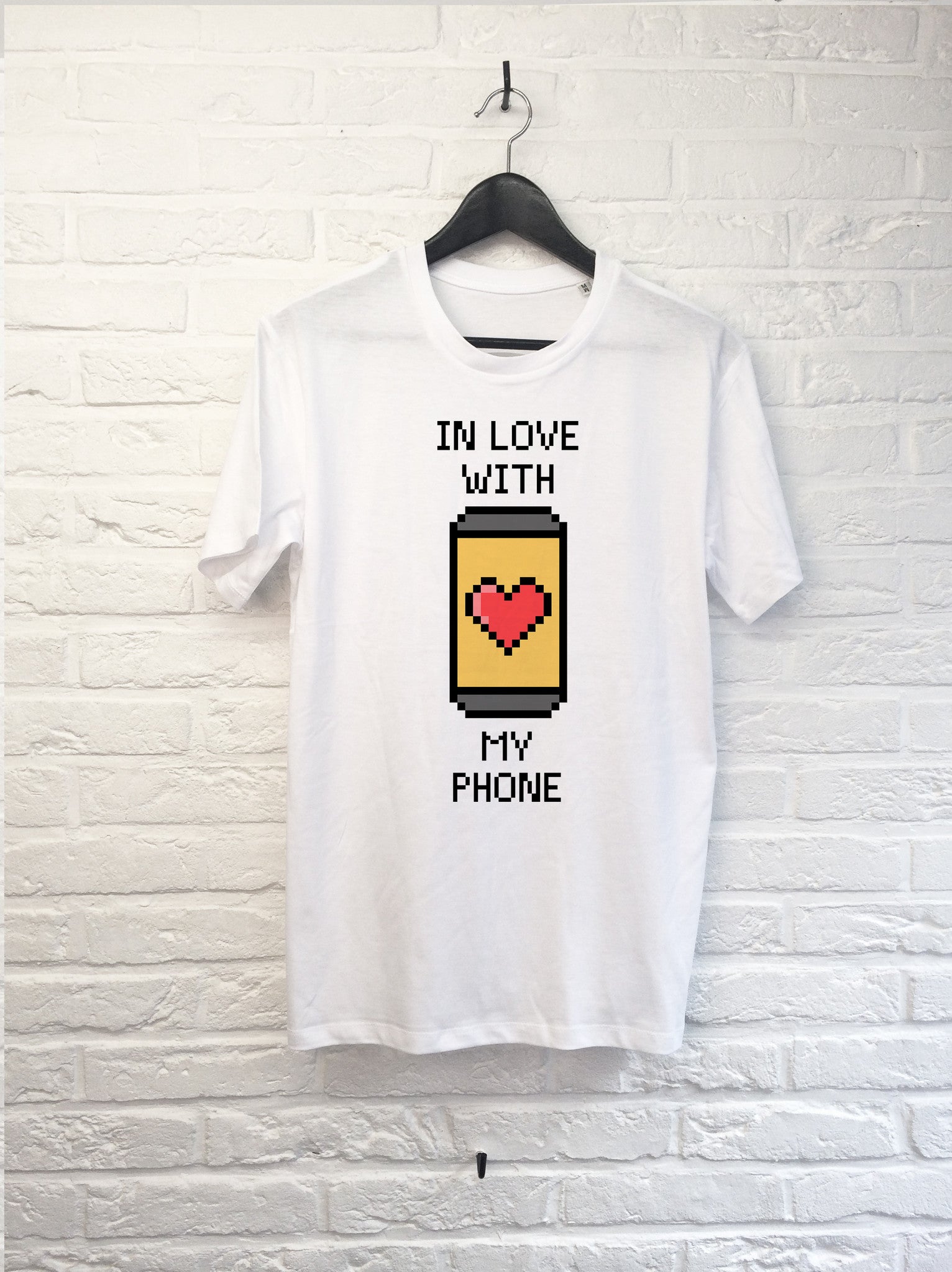 In love with my phone-T shirt-Atelier Amelot