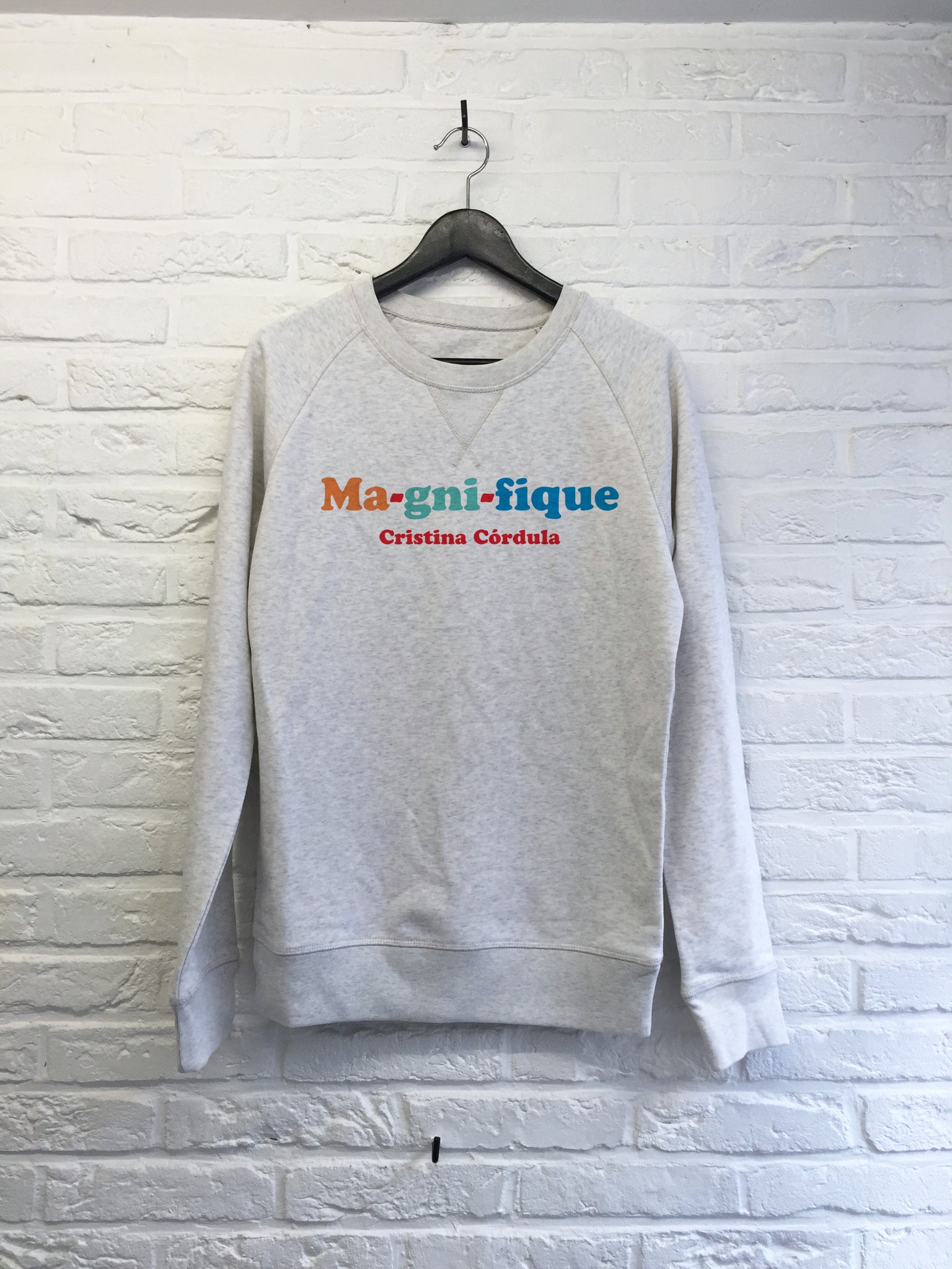 Ma-gni-fique - Sweat Deluxe-Sweat shirts-Atelier Amelot